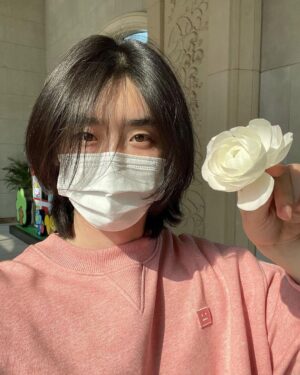 Lee Jong-suk Instagram - 장발 장 이모🙍🏻‍♀️