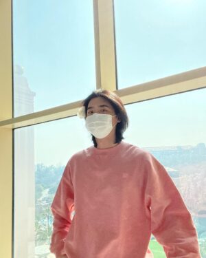 Lee Jong-suk Instagram - 장발 장 이모🙍🏻‍♀️