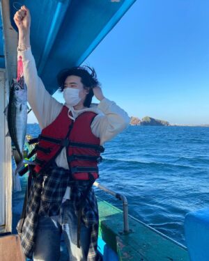 Lee Jong-suk Instagram - 장발 장 이모🙍🏻‍♀️