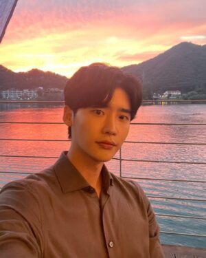 Lee Jong-suk Thumbnail - 3.7 Million Likes - Most Liked Instagram Photos