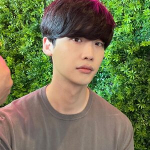 Lee Jong-suk Thumbnail - 3.7 Million Likes - Most Liked Instagram Photos