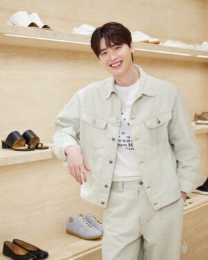 Lee Jong-suk Thumbnail - 3.2 Million Likes - Most Liked Instagram Photos