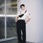 Lee Jong-suk Instagram - @Prada #PradaFW22 #PradaTriangle - 미우치아 프라다와 라프시먼스가 함께하는 프라다 FW22 남성복 컬렉션, 2022년 1월16일 오후10시 프라다 닷컴을 통해 함께 보실 수 있습니다.