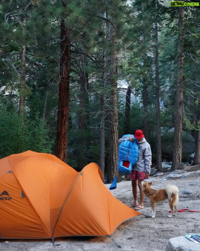 Lee Ki-woo Instagram - 🏕️ 가고싶다. 캠핑 여행 먹방 😭 #기우리 #여행금단현상 #캠핑그램 #캘리포니아 #로드트립 #그립수다