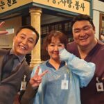 Lee Kyu-ho Instagram - 종방연 기록 그리고 엄간과 이과장님 그리고 단체사진 #이규호 #이배우 #미스터구 #유인식 #강보승 #한석규 #유연석 #안효섭 #이성경 #임원희 #진경 #변우민 #김주헌 #소주연 #김민재 #이홍내 #이신영 #윤나무 #고상호 #신동욱 #윤보라 #정지안 #낭만닥터김사부3