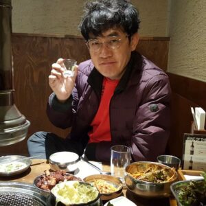 Lee Kyung-kyu Instagram - 돼지갈비에 소주한잔