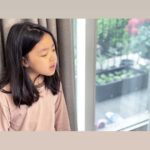 Lee Yoon-ji Instagram - 일요일 아침 네가 부르는 사건의지평선 울대가 울대거린다.