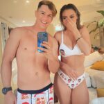 Lele Pons Instagram - Look what @hannahstocking gave us for Christmas🤣🤣🤣🤣🤣🤣🤣🤣🤣