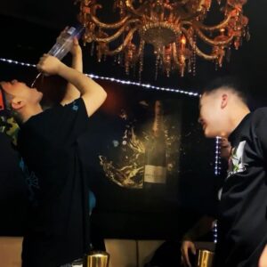 Leon Fanourakis Instagram - 🍺NEW MUSIC🍺
イッキ！この曲はClubで遊んでる時ガチガチPartyしてる時にフォーカスした曲💪
@yungxansei とJersey Clubでやったぜ！
これ聴いて皆んなでIKKIしよう🍻シッシー🦁
⁡
リンクはハイライトから💪

IKKI - Leon Fanourakis & Xansei
Artwork @ole_takeru_shibuya 
🤝 @onepercent.jp