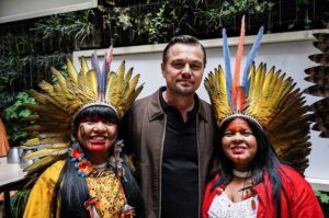 Leonardo DiCaprio Instagram - I was honored to spend time with Sônia Guajajara, Brazil's Minister of Indigenous Peoples, Célia Xakriabá, Member of Brazil's Chamber of Deputies, and Lily Gladstone, Actor in Killers of the Flower Moon at the event in Cannes, France to support the Indigenous people leading the conservation of the Amazon rainforest. My organization @rewild and our partners stand with Brazil's +900,000 Indigenous people from 300 Indigenous groups.

Photo: @leo.otero