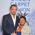Leonardo DiCaprio Instagram - At the Green Carpet Fashion Awards, I was honored to present the Healer Award to Brazil’s first-ever Minister of Indigenous Peoples, Sônia Guajajara, a heroic guardian of the planet. Minister Guajajara has been a fierce environmental activist in the face of grave threats to Indigenous Peoples, defending Brazil’s population of over 900,000 Indigenous Peoples and their more than 300 different cultures.   To help address emerging threats to their forest home, my organization Re:wild launched our Amazon Forest Fund in 2019 to deepen our partnership with Sônia and other Indigenous defenders on the frontlines with whom we stand shoulder to shoulder. Re:wild and partners are now working closely with Minister Guajajara and President Lula’s new administration to help them implement rapid environmental priorities.  Congratulations, Minister Guajajara, on this well-deserved honor.  -----  No Green Carpet Fashion Awards, tive a honra de apresentar o Healer Award à primeira Ministra dos Povos Indígenas do Brasil, Sônia Guajajara, uma heróica guardiã do planeta. A Ministra Guajajara tem sido uma ativista ambiental ferrenha diante das graves ameaças aos povos indígenas, defendendo uma população brasileira de mais de 900.000 indígenas e suas mais de 300 culturas diferentes.  Para ajudar a enfrentar as ameaças crescentes à sua casa-floresta, minha organização Re:wild lançou nosso Fundo Florestal da  Amazônia em 2019 para aprofundar nossa parceria com Sônia e outros defensores indígenas na linha de frente com os quais estamos lado a lado. A Re:wild e seus parceiros estão agora trabalhando em estreita colaboração com a ministra Guajajara e a nova administração do presidente Lula para ajudá-los a implementar rapidamente as prioridades ambientais.  Parabéns, Ministra Guajajara, por esta merecida honra