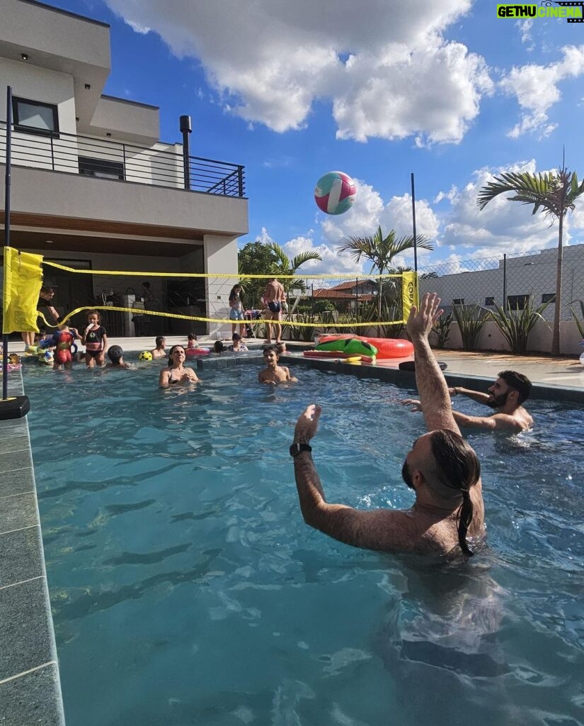 Leonardo Miggiorin Instagram - Valeu Natalina! 🎄🎁 Salto, Sao Paulo