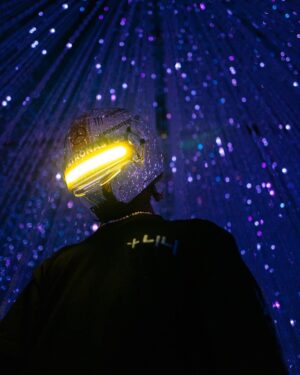 Lewis Hamilton Instagram - LIMITLESS ⚙️ Worked with @hajimesorayamaofficial on this helmet and so proud of how it came to life !! I’ve been a fan of him and his work for a long time and since the dawn of launching @plus44world, collaborating with him has been a personal goal of mine. Can’t wait for you all to see it on the track ✨ Photos by @13thwitness