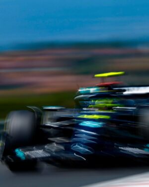 Lewis Hamilton Instagram - POLE 💥