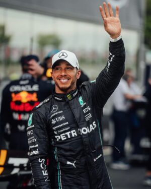 Lewis Hamilton Instagram - Silver in Spain 💥💥 Big up to everyone in the garage and back at the factory for all the hard work that went into today. Major congratulations to @georgerussell63 as well. An overall great day for the team and a positive sign that we’re moving in the right direction !!
