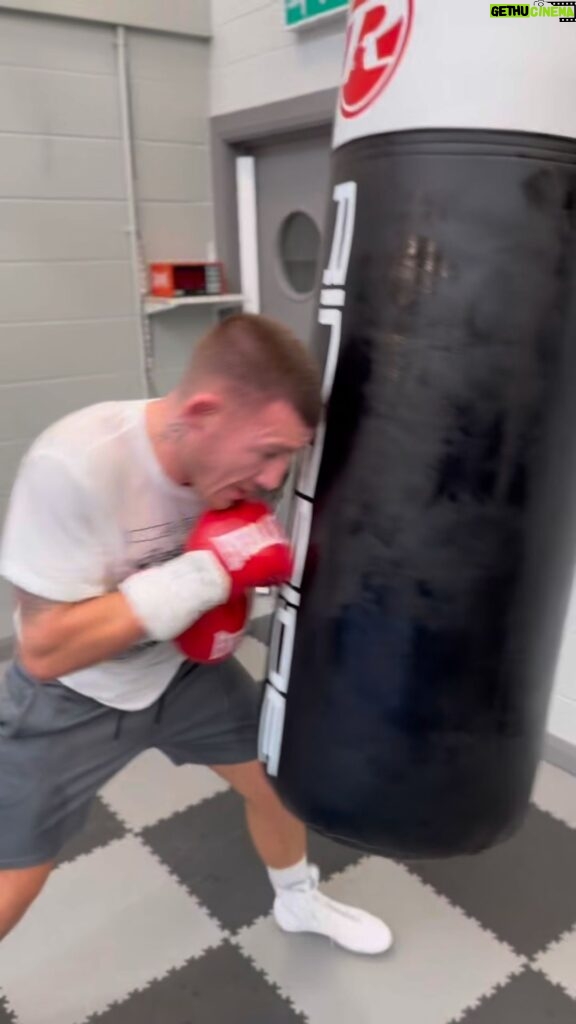 Liam Williams Instagram - Good hard graft this morning to start the week 📈 - Hopefully some fight news to come this week.. bigger & better things to come ✅ #machine 🥊 Cardiff