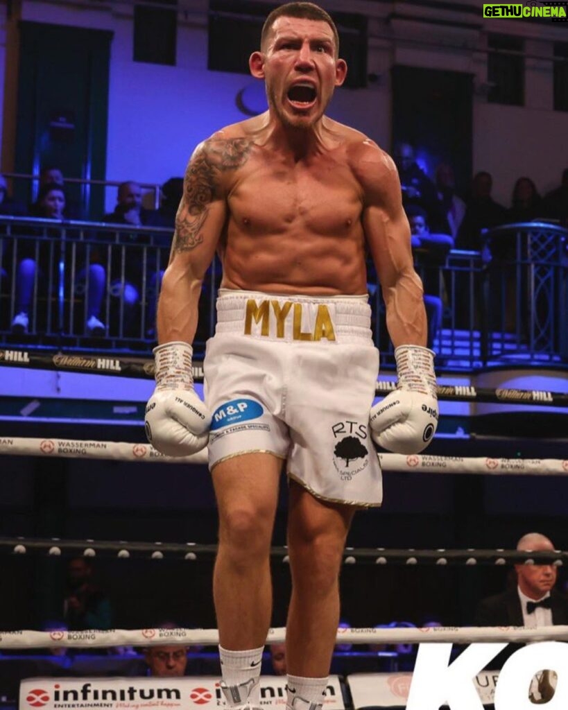 Liam Williams Instagram - Back with a bang. - Thanks for everyone for the support guys ❤️ - Back in the new year in some big fights 🥊 #machine London, United Kingdom