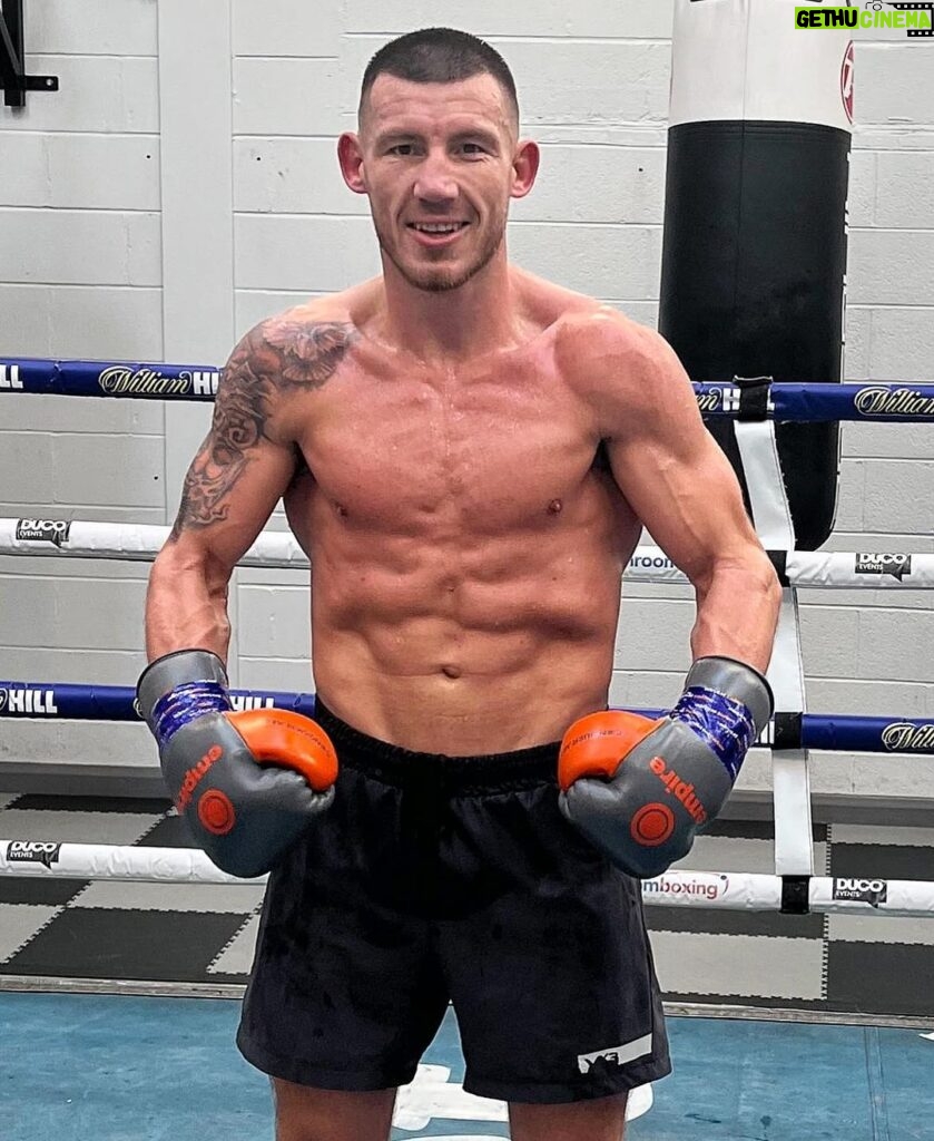 Liam Williams Instagram - READY! - 6 days to go before I’m back. Feeling ready to do some damage and get myself back on the title chase! - Let’s go!! #machine #teamwilliams