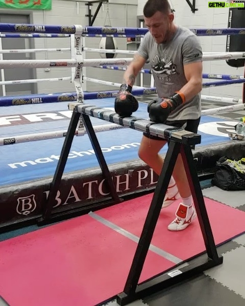 Liam Williams Instagram - Couple snips from this mornings session with boss man @thelockettman 👊🏼 #machine