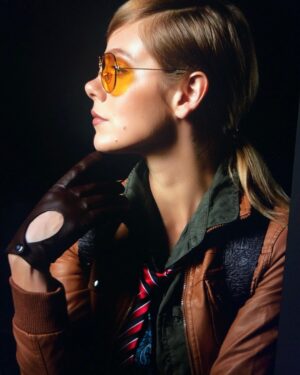 Lily Cowles Instagram - Love the skin you’re in 🎮