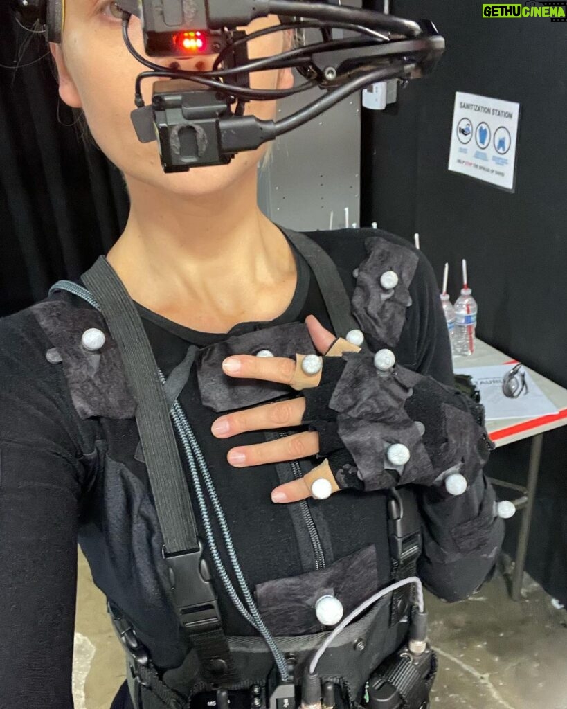 Lily Cowles Instagram - Why go Rogue when you could go Rouge?? 🥀 Rouge MoCap