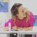 Lorie Pester Instagram - Hier, au @salonzenparis pour remette le prix littéraire. Avec le copain @fredericchau , mon super éditeur @jeromeoliveira_ un moment très sympa. 📖