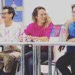 Lorie Pester Instagram - Hier, au @salonzenparis pour remette le prix littéraire. Avec le copain @fredericchau , mon super éditeur @jeromeoliveira_ un moment très sympa. 📖