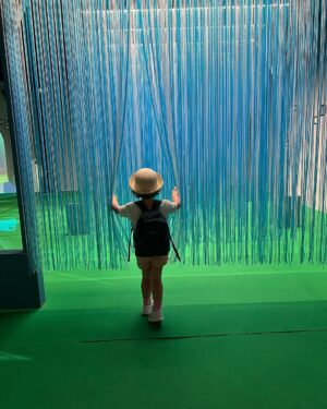 Lorie Pester Instagram - Car après-midi, expo de Monsieur Madame. 🙃 
#exposition #expo #culture  #maman #viedemaman #mamanheureuse