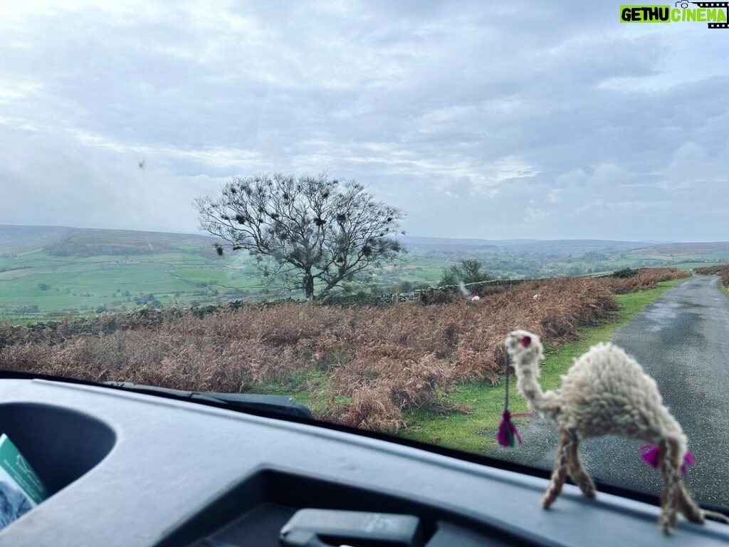 Louise Brealey Instagram - When I took this photo I panicked for a split second that there was a sheep on my bonnet. #omar #dollyontour #dollyontheroad North Yorkshire Moors