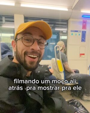 Luca Scarpelli Instagram - eu te amo seu  besta @olucascarpelli