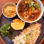 Luciano Quirino Instagram - Feijoada Vegana 😉 Lugar agradável, comida e atendimento nota 10 😉 @buriti_vegetal Buriti Vegetal