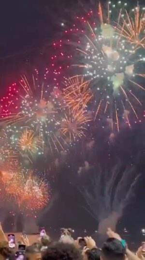 Luciano Quirino Instagram - Réveillon 2024 , amigos queridos ! Grande noite !! Que seja suave !Feliz ano novo!  Salve 2024