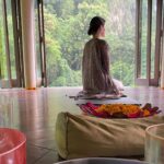 Lucy Hale Instagram - Wow. Incredibly thankful to spend time in Bali in an effort to keep learning, healing, and growing. I am so grateful to @kuammalu & all the wonderful people I met who shared their time and energy with me 🤍 Bali, Indonesia