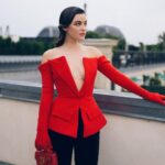 Lucy Hale Instagram - wowow the @balmain SS24 show in Paris was unforgettable ♥️ Was dying to get photos of the collection but…gloves! Congratulations @olivier_rousteing & thank you for having me at my first Balmain show ever ! Paris, France