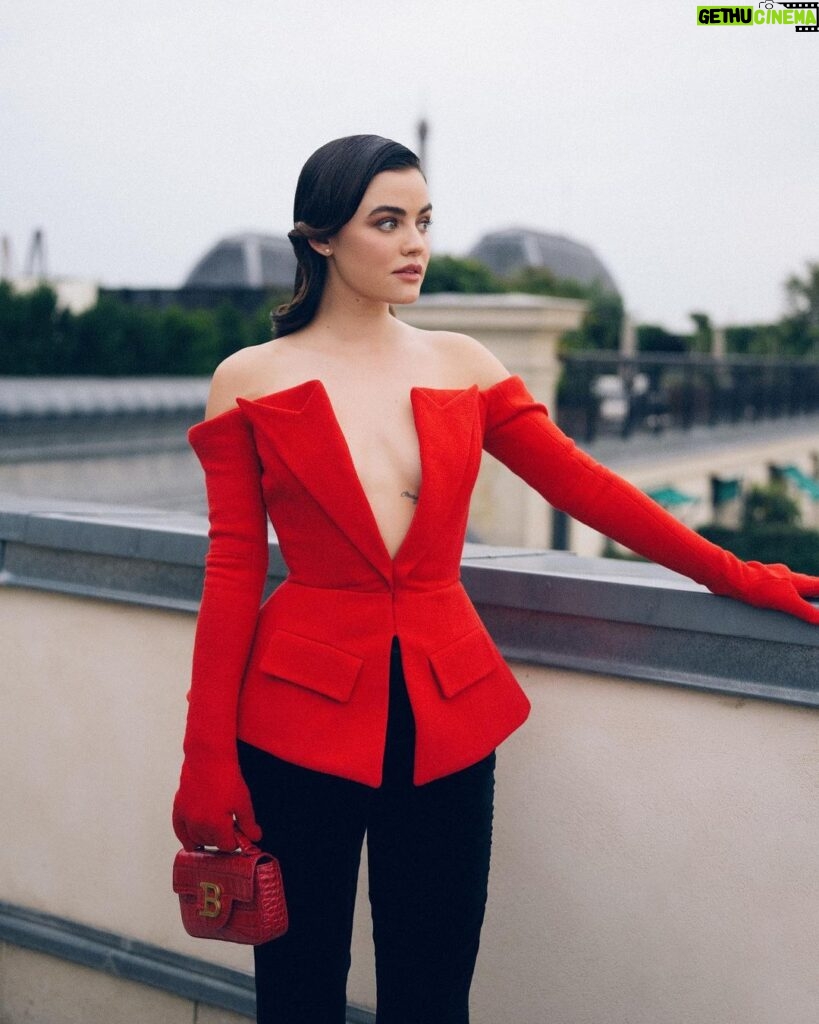 Lucy Hale Instagram - wowow the @balmain SS24 show in Paris was unforgettable ♥️ Was dying to get photos of the collection but…gloves! Congratulations @olivier_rousteing & thank you for having me at my first Balmain show ever ! Paris, France