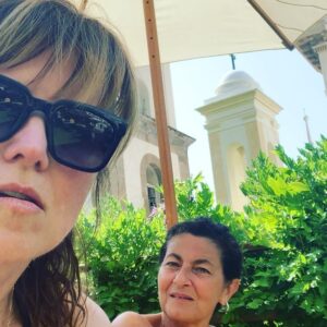 Lucy Lawless Instagram - Vi vogliamo bene, sapete!