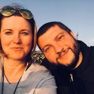 Lucy Lawless Instagram - Me & Kento before I met Mamma’s risotto. Then, a delicious food coma for about three hours. Dreaming of the #RC #goodfolk #noBSitalia