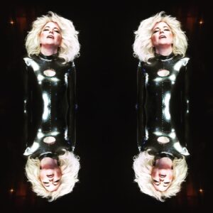 Lucy Lawless Instagram - CocoCaine. She trouble.
@Pleasuredome