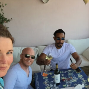 Lucy Lawless Instagram - Buncha Kiwis in Italia. Moidering spritzes on our way to @napoliComicon Ci vediamo! @moses_mackay
