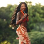 Ludmilla Instagram - Primeira dia de numanice em sp foi tudo de bom, eu sou muito feliz aqui em cima cantando pra vocês 🧡