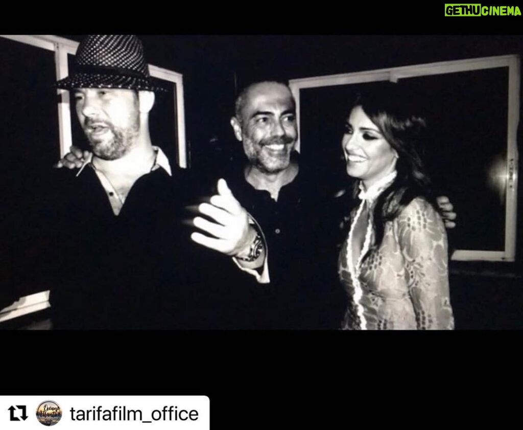 Mónica Cruz Instagram - #Repost @tarifafilm_office with @use.repost ・・・ Rodaje Cloud9 Jamiroquai Wrap moments with Jamiroquai & Monica Cruz Director Charlie lightening Producer Paco Pozo @laninafilms thanks@Jay@charlie@allcrew #cloud9jamiroquai #jamiroquai #monicacruz #jamiroquaihq #melsjaykaypics #shoootingday📷 #wrappartyalmeria #tarifafilm_office