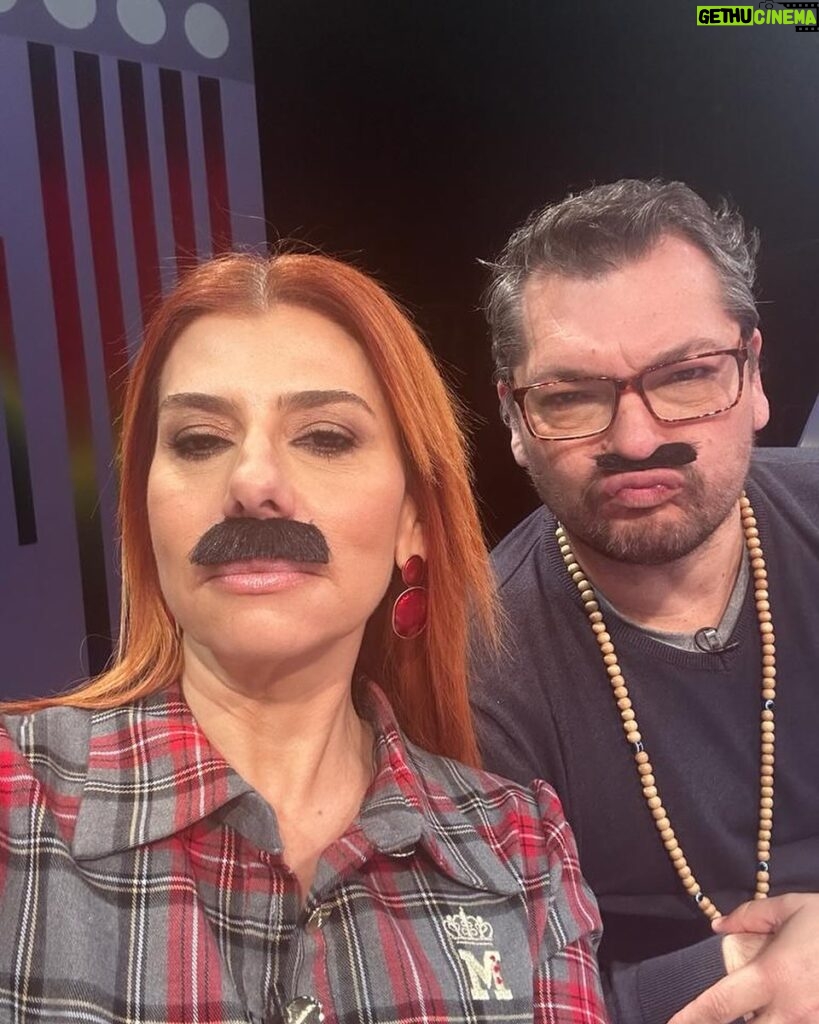 Mónica Sintra Instagram - Bigodes…