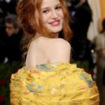Madelaine Petsch Instagram - met gala ‘22💛 thank you @moschino @jeremyscott for the dress of my dreams
