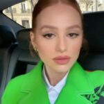 Madelaine Petsch Instagram - je ne sais pas mais j’adore dior