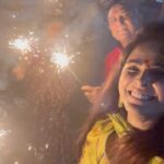 Madhurima Tuli Instagram - Once again Happy Diwali 🪔 🫶🏼✨ #diwali #celebrations #familytime #festival