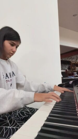 Madison Taylor Baez Instagram - Getting a little R&R on my one day off from Love Actually Live. Getting some practice time in. 🎼 #bohemianrhapsody @schullertalent