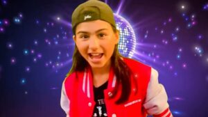 Madison Taylor Baez Instagram - .
SNEAK PEAK MUSIC VIDEO. 
10 yr old Madison Taylor Baez. “Throw Back Love” Cover Song. I had fun with this one see Full Video on Wednesday.

•
#youngselenanetflix #latinactor #actor #madisontaylorbáez actress #selena #tiktok #youngsinger #singing #singer #singers #selenaquintanilla #selena #selenanetflix #schullerkids  #tvactor #musician #musicislife #madisonbaezmusic #followme #schullertalent  #brunomars #talent #musicvideo @meghan_trainor #agt #agtauditions #meghantrainor #throwbacklove