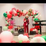 Madison Taylor Baez Instagram - Singing for the homeless at the LA Mission. Merry Christmas to all. May you a safe and blessed holiday with your love ones. #singer #christmas #christmassongs #actor Los Angeles Mission