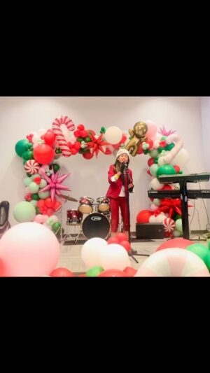 Madison Taylor Baez Instagram - Singing for the homeless at the LA Mission. Merry Christmas to all. May you a safe and blessed holiday with your love ones.
#singer #christmas #christmassongs #actor