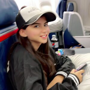 Madison Taylor Baez Instagram - On my way home to Cali. Great weekend in New York for my Showtime series "Let The Right One In"premier and screening. Don't forget to watch it tonight 10pm Pacific time. You can also watch it free on YouTube 
#showtime #lettherightonein #tvseries #vampireseries #nycomiccon #actor #actress #singer #tvactress